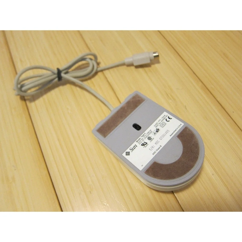 Sun Microsystems 370-1398 Type‎ 5 Three Button Optical Mouse (listing 5 of 5)